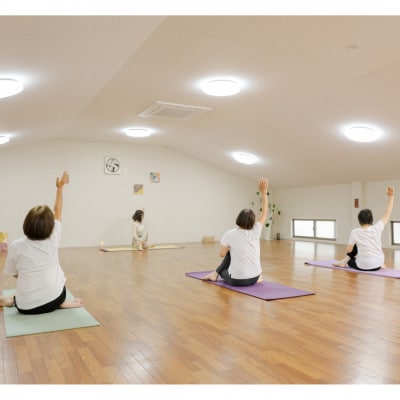 ãäœéš1ååããªã©ãã¯ã¹ãšã¬(YOGA)70åãäœéšãã±ãã1åæ§ããäžäººæ§ããã§ãéå¬ããŸãã1709360ã