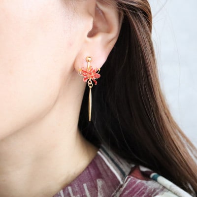 彼岸花のイヤリング【1600910】
