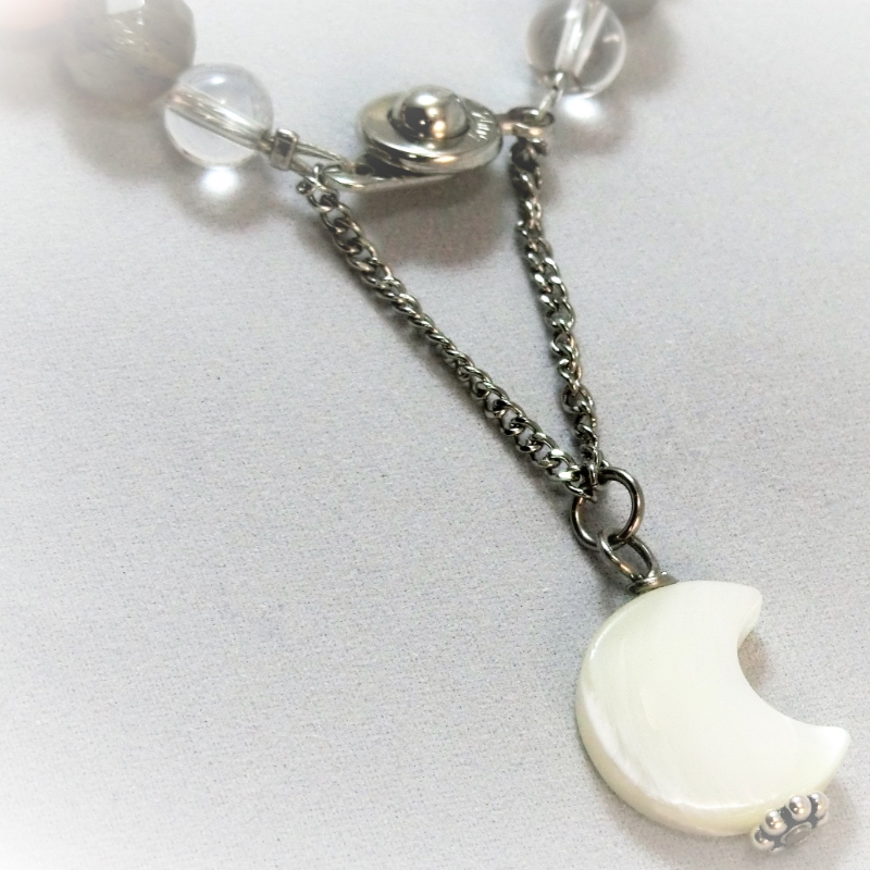 天然石ブレスレット 「ミルク色の新生」【007B-072】