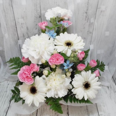 お任せ アレンジメント 生花 お供え ホワイトピンク系【配送不可地域：離島】【1481172】