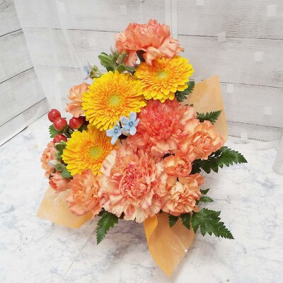 お任せ アレンジメント 生花 お祝い オレンジ系【配送不可地域：離島】【1343818】