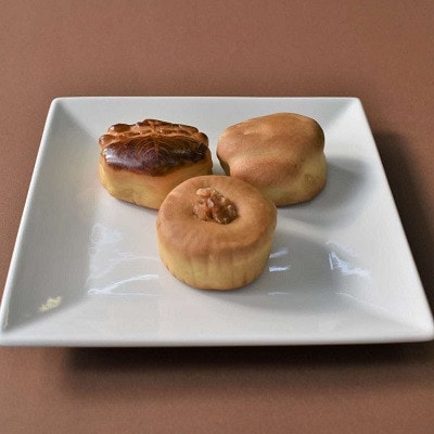 和菓子 詰合せ 合計15個入り (楠の実、縄文、古代桐、各5個) 御菓子司 平和堂【1095961】