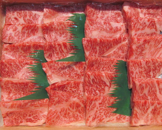 No.213 極上　黒毛和牛　焼肉用肉　計約600g ／ 牛肉 やきにく ロース 大阪府 特産品