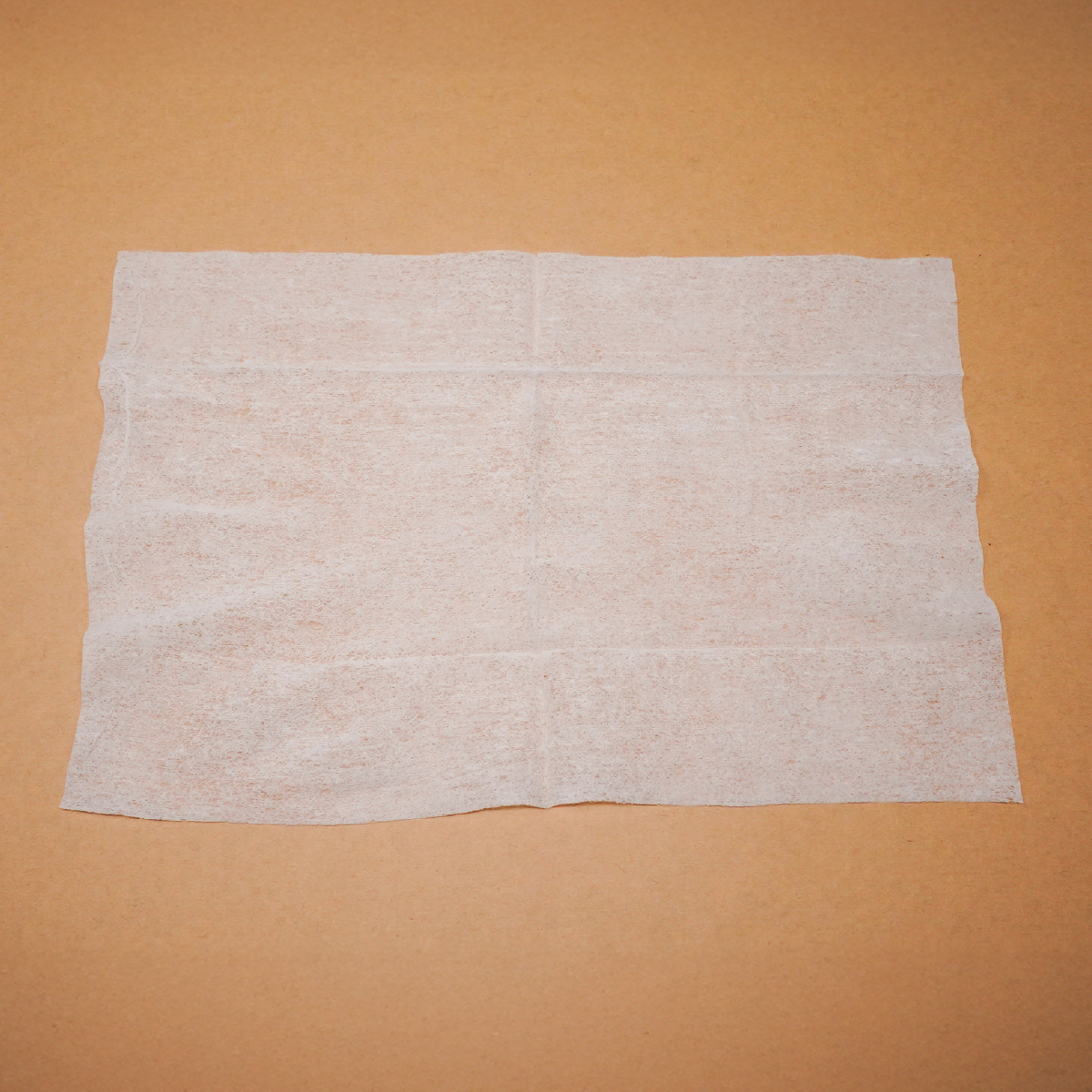 おでかけ用ウェットティッシュ 20枚入り（1ケース25個入）/ アルコール 除菌 ウエットティッシュ 大判 携帯用 コンパクト 衛生 日本製 エタノール 高純度 兵庫県 兵庫 姫路市