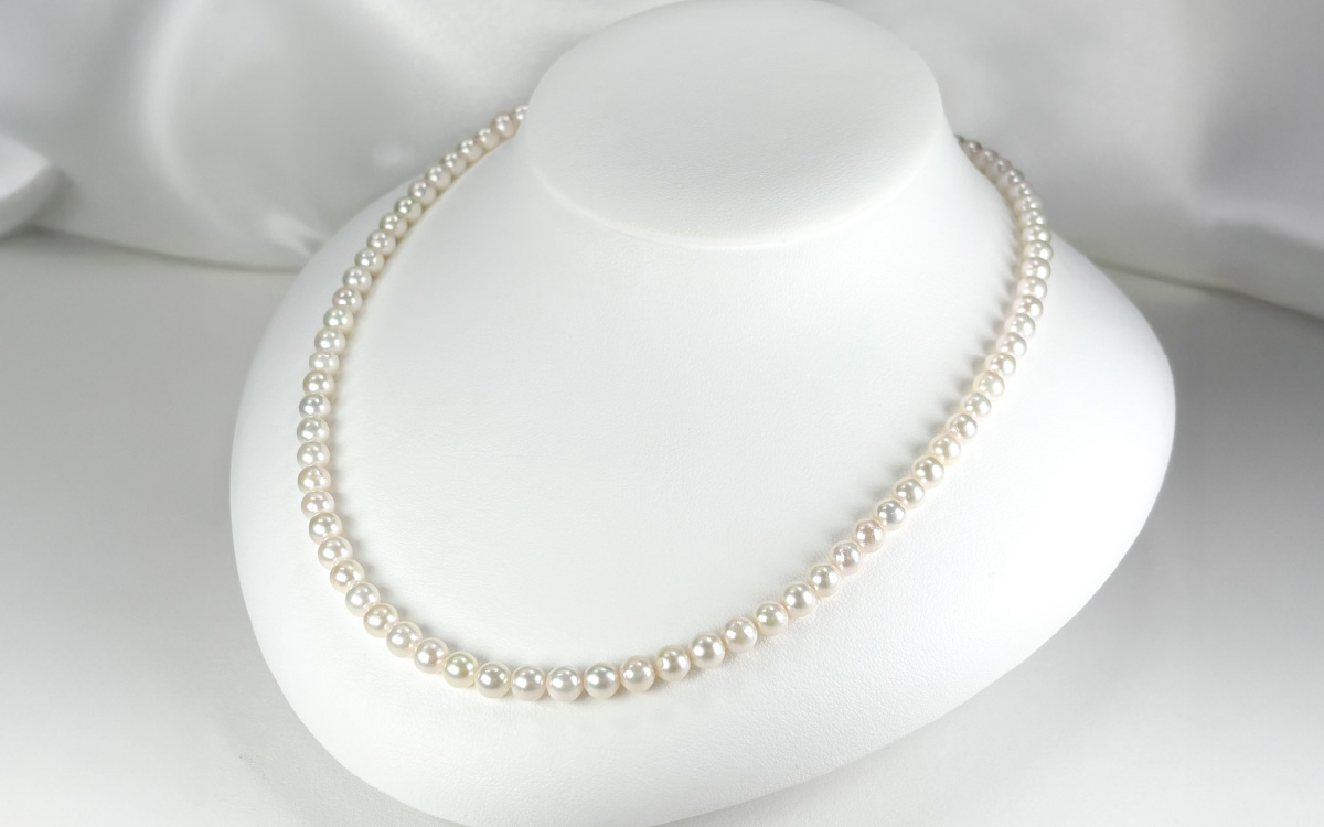 繧「繧ウ繝、逵溽匠繝阪ャ繧ッ繝ャ繧ケ 5-5.5mm 繝帙Ρ繧、繝 繝ゥ繧ヲ繝ウ繝