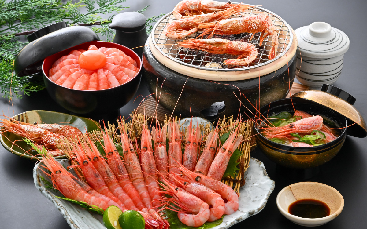 甘えび (大サイズ) 約1,400g 天然・鮮度抜群！【発泡箱】 船内冷凍 64尾