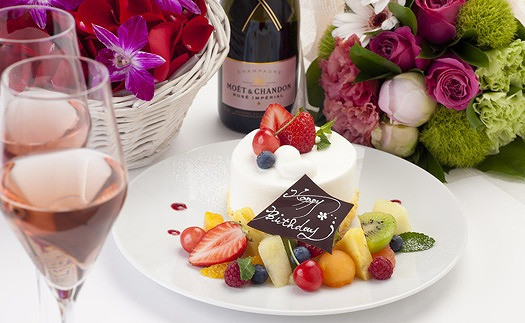 【高島屋選定品】「ホテル ラ・スイート神戸ハーバーランド」ホテルで記念日を スイートアニバーサリーステイプラン