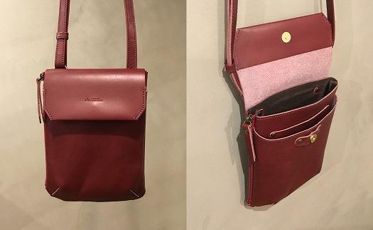 【alto.】縦型スマートショルダーバッグ AMSB-1030（ワイン）