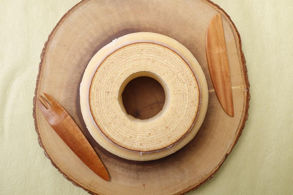 【BAUM u. BAUM 】バウムクーヘン　ツヴァイベルゲ　プレーン