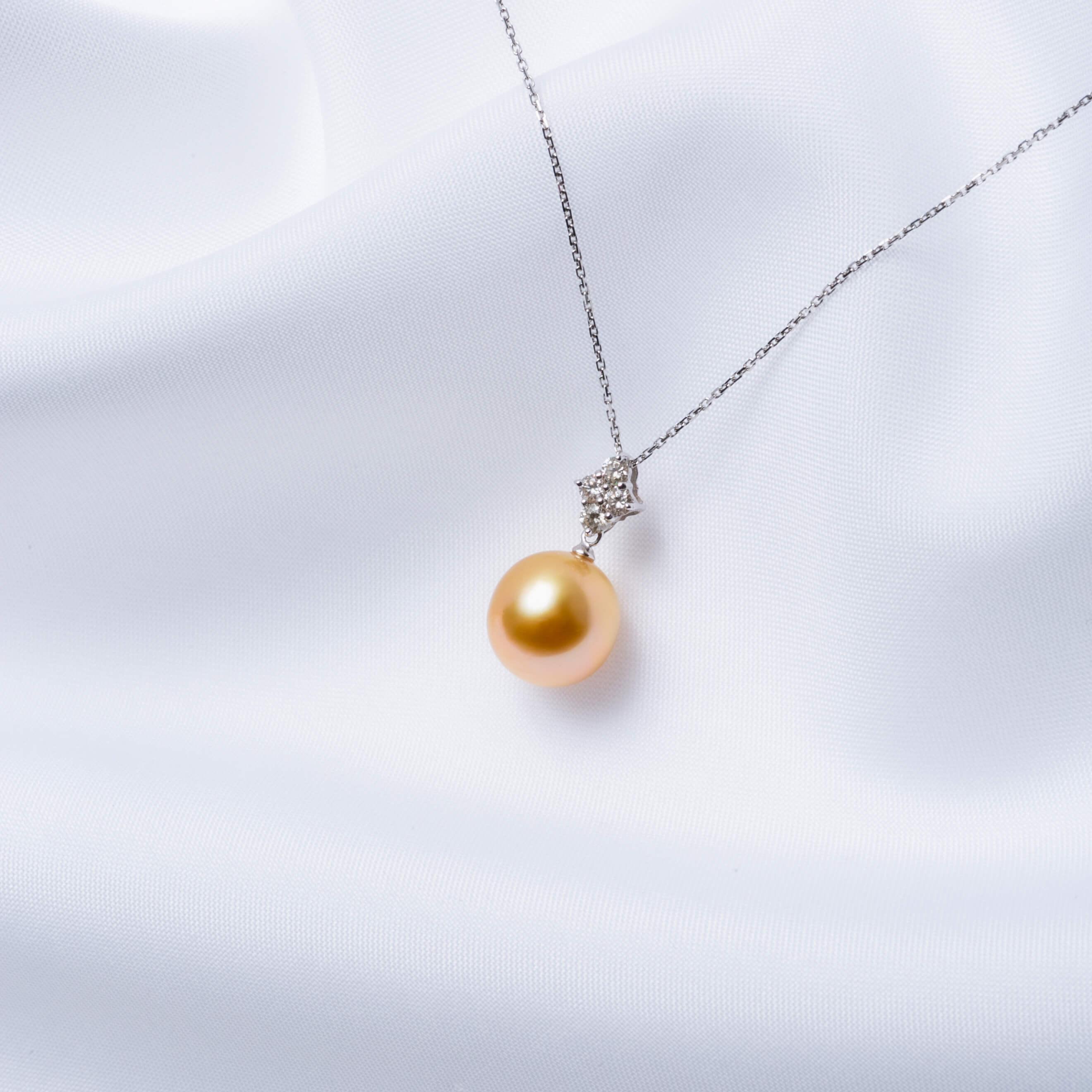 ãæåœ©ããŽãŒã«ãã³ããŒã«ïŒåæŽ çœè¶çç ïŒ 10mm ã»ãã©ãŠã³ã ãã€ã€ã¢ã³ã K18 ãã¯ã€ããŽãŒã«ã ãã³ãã³ãããã