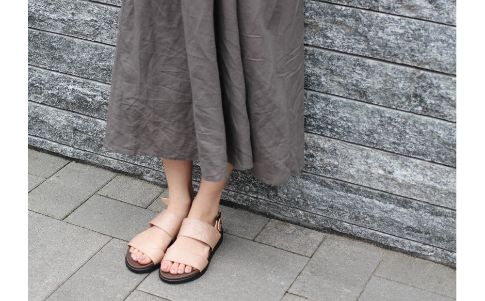 軜é2æ¬ãã«ããµã³ãã«