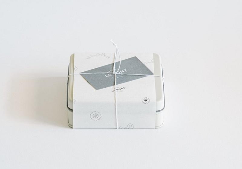 LE  PONTクッキー缶（スクエア）【6月～9月受注分は10月以降発送～1か月以内のお届け】