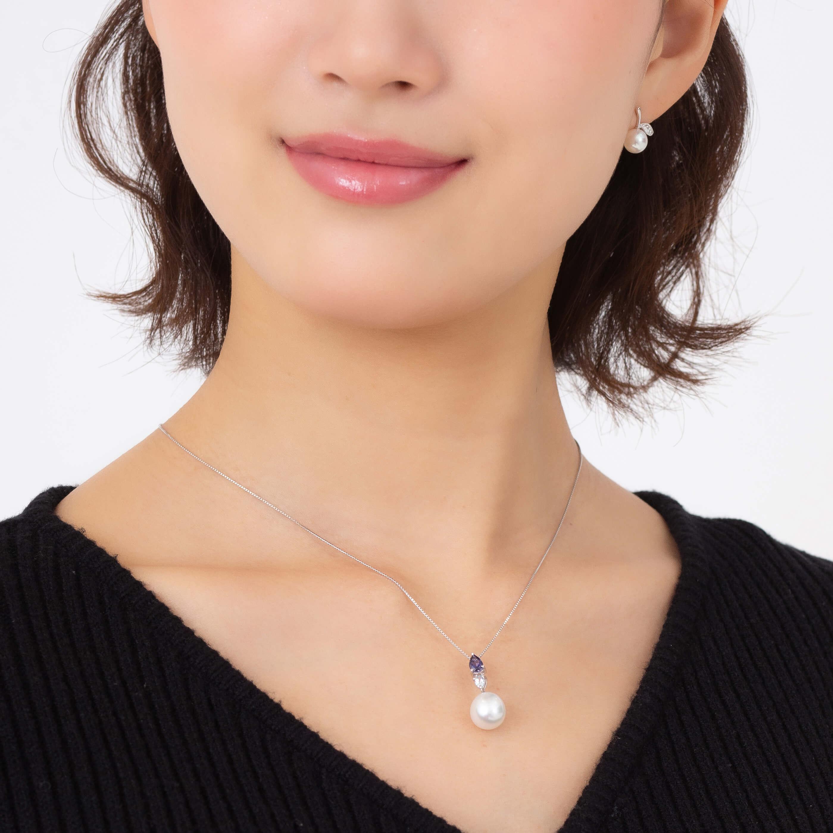 【菫】シロチョウパール（南洋 白蝶真珠） 10mm ショートオーバル アイオライト ブルートパーズ ペンダントトップ K18 ホワイトゴールド