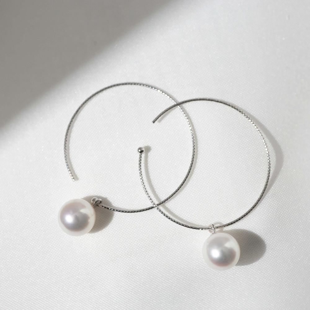 無調色 アコヤ真珠（日本） 7.5mm ラウンド K10 ホワイトゴールド 30mm(M) フープピアス