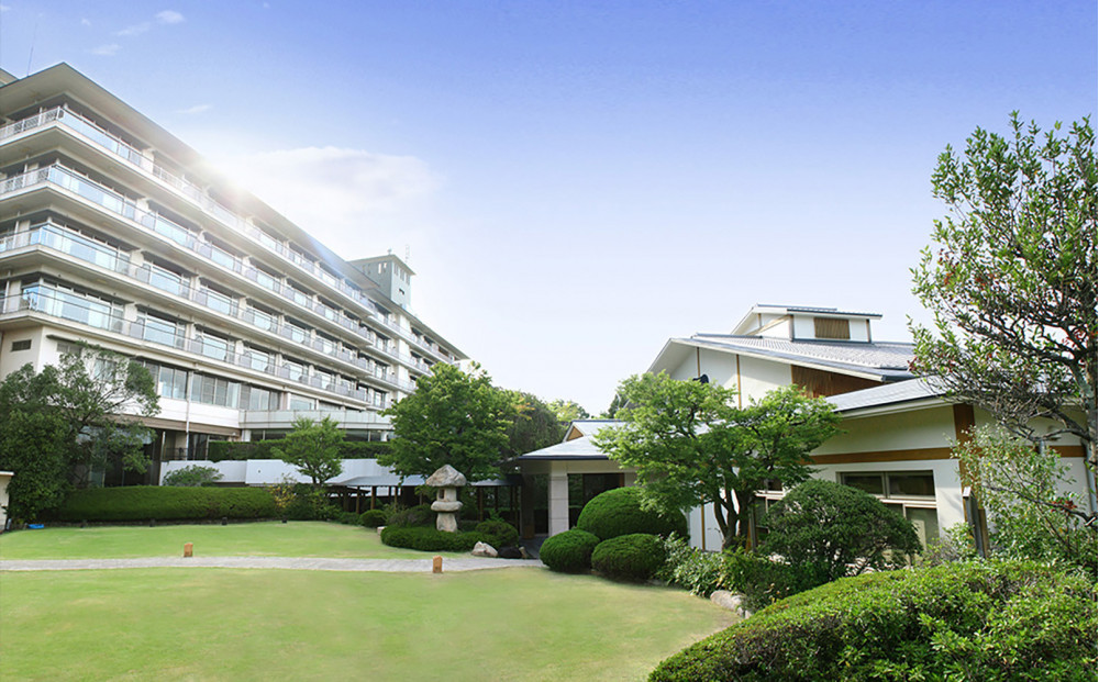 ãé«å³¶å±éžå®åãïŒå
µè¡åéœé£ïŒ ãã¢ã宿æ³åžïŒè²Žè³å®€ãèæŸã®éãã§éããåªé
ãªã²ãšãšã