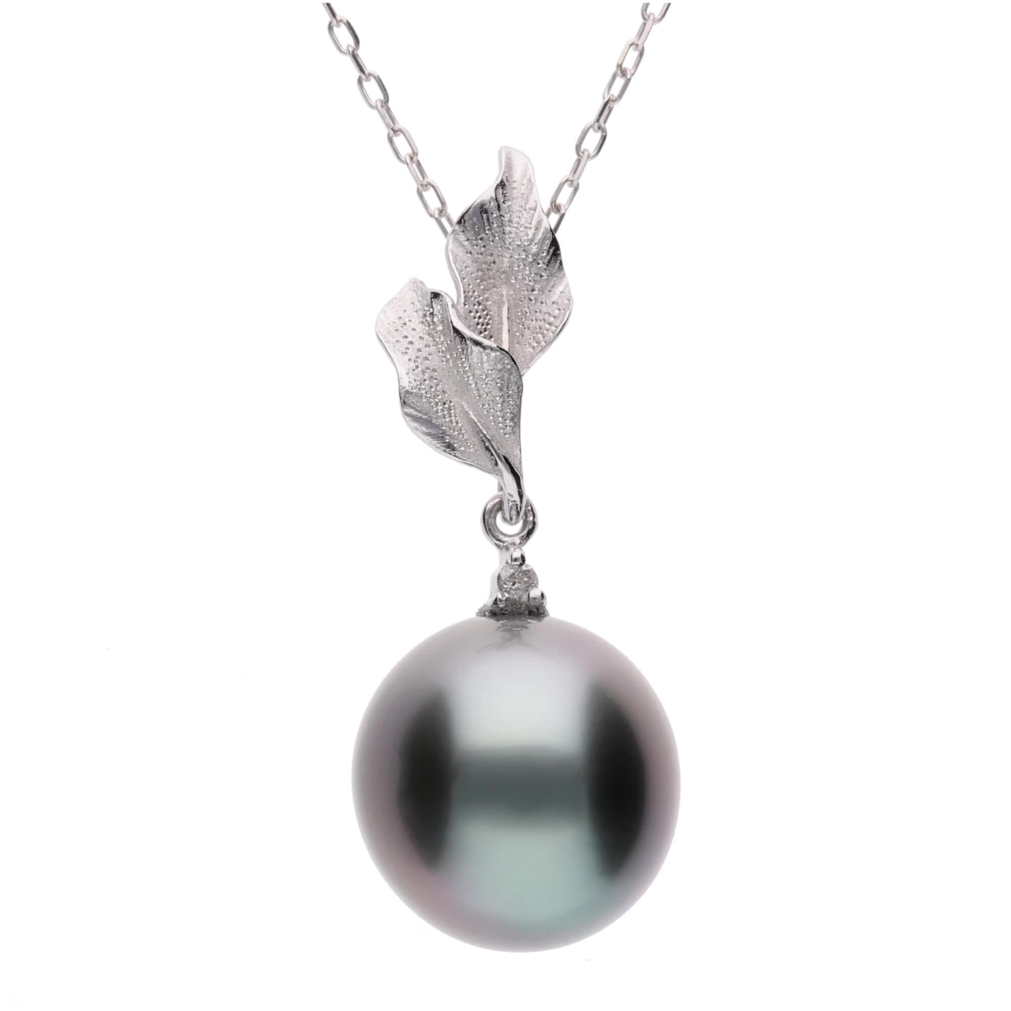 【常盤木】ブラックパール（タヒチ 黒蝶真珠） 10mm セミラウンド ダイヤモンド K18 ホワイトゴールド ペンダントトップ