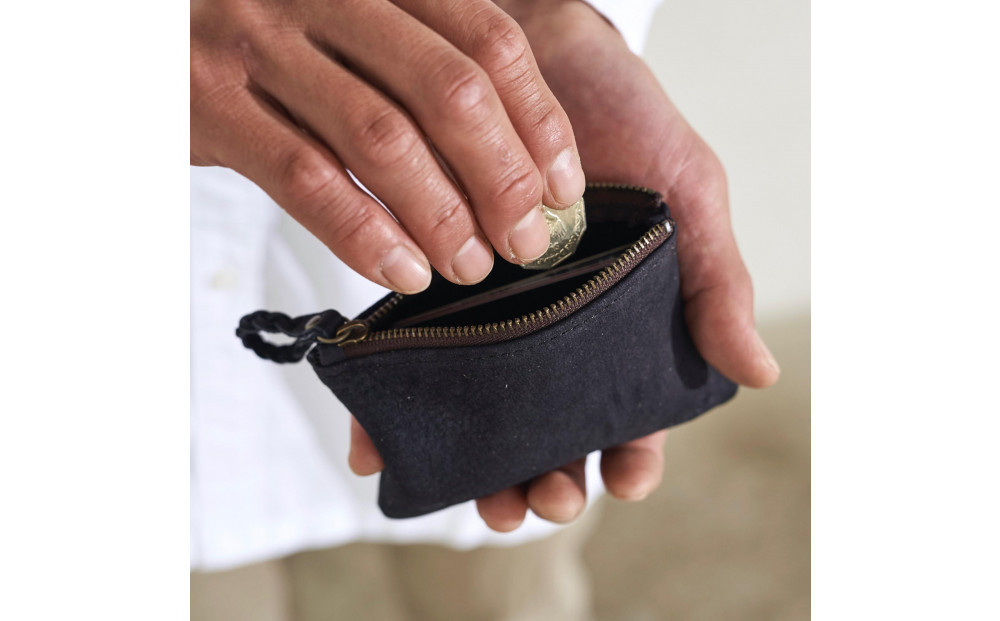 ENISICA エニシカ ジビエ鹿革 リンシカ ポーチS 古墨 (こぼく)