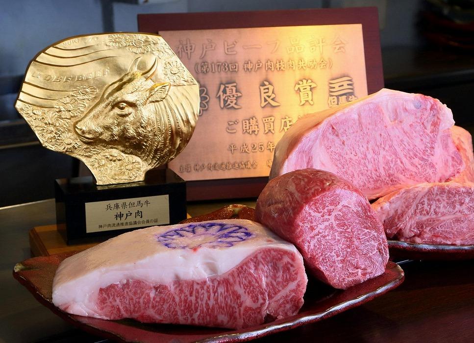 定期便6回　A5等級神戸牛（神戸ビーフ）食べ尽くしコース　合計3.3kg［神戸牛専門店 神戸ぐりる工房］