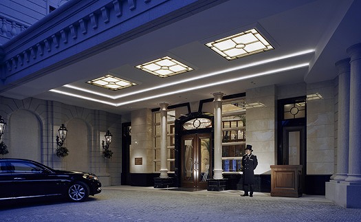 「ホテル ラ・スイート神戸ハーバーランド」「黄綬褒章」受章記念 現代の名工による特別カービングペアディナー