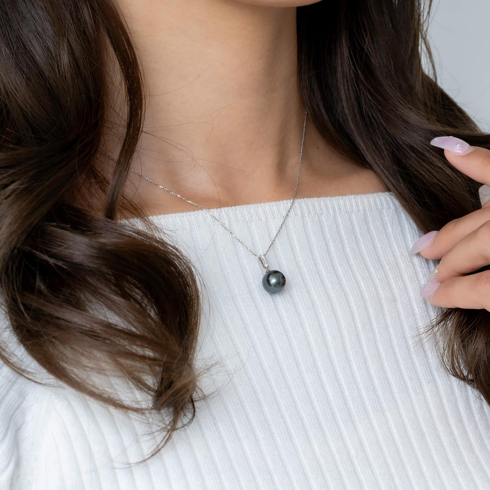 【星朧】ブラックパール（タヒチ 黒蝶真珠） 10mm セミラウンド ダイヤモンド ペンダントトップ Pt900 プラチナ