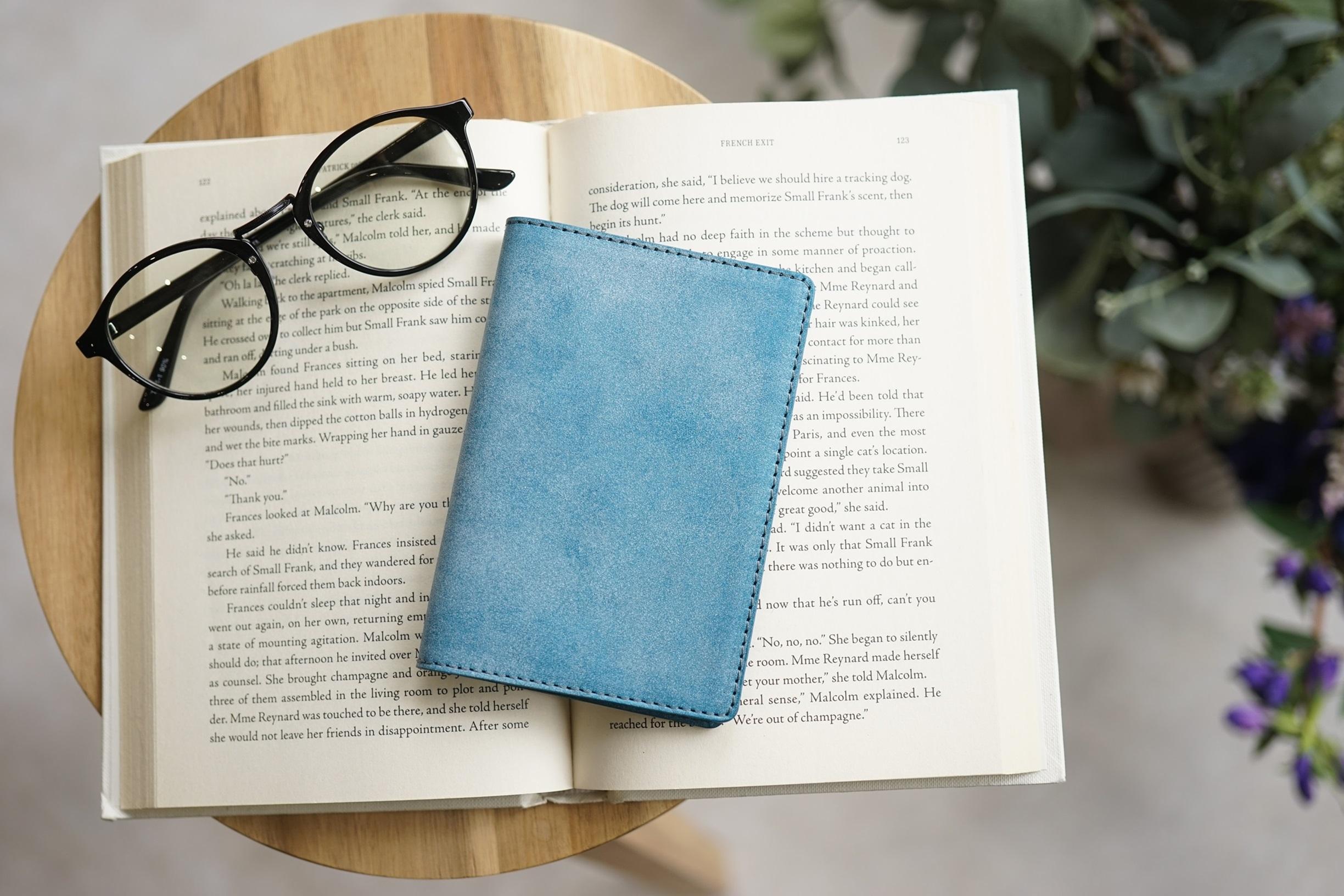 本革 パスポートカバー  [roman-ロマン]【ターコイズブルー】