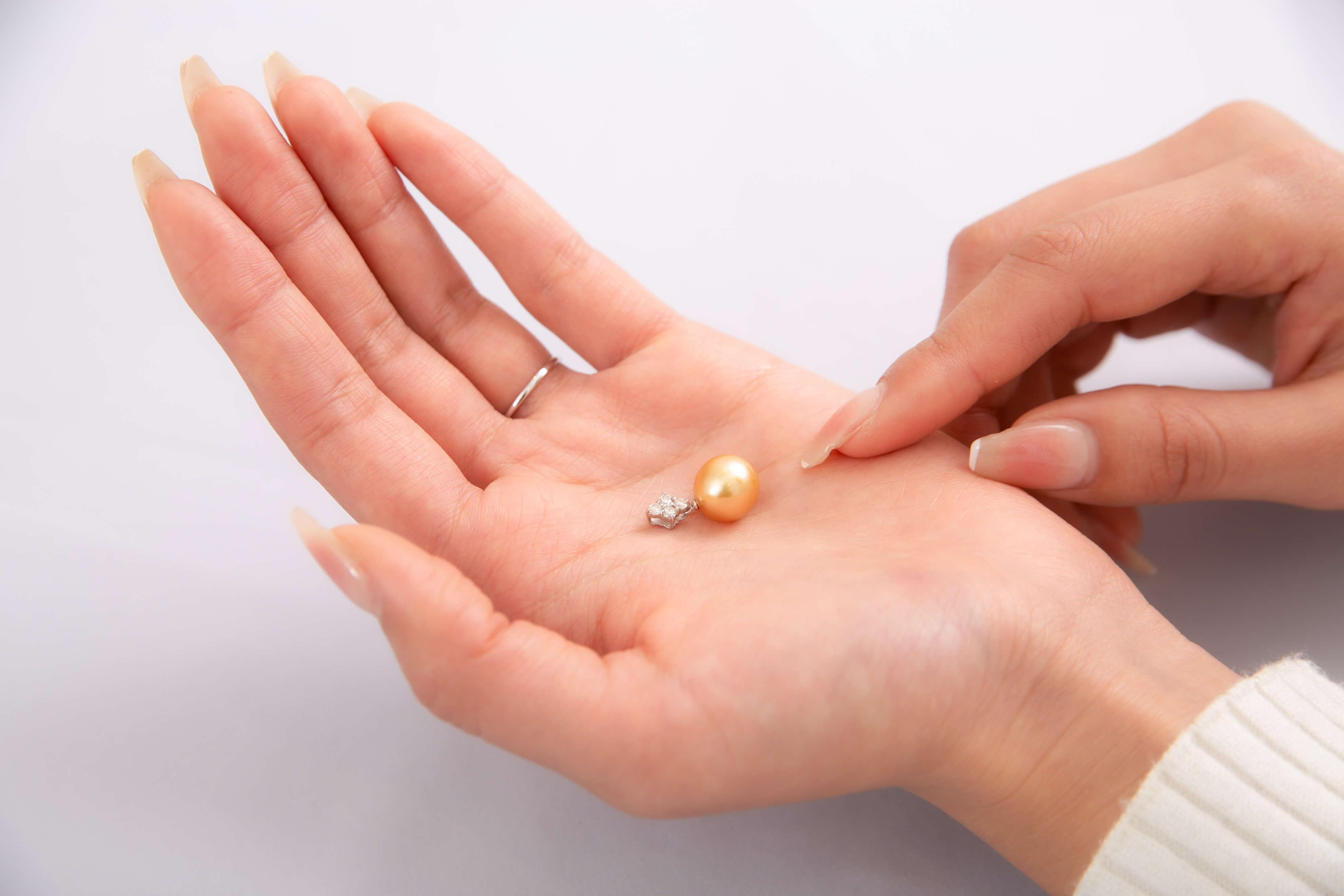 ãæåœ©ããŽãŒã«ãã³ããŒã«ïŒåæŽ çœè¶çç ïŒ 10mm ã»ãã©ãŠã³ã ãã€ã€ã¢ã³ã K18 ãã¯ã€ããŽãŒã«ã ãã³ãã³ãããã