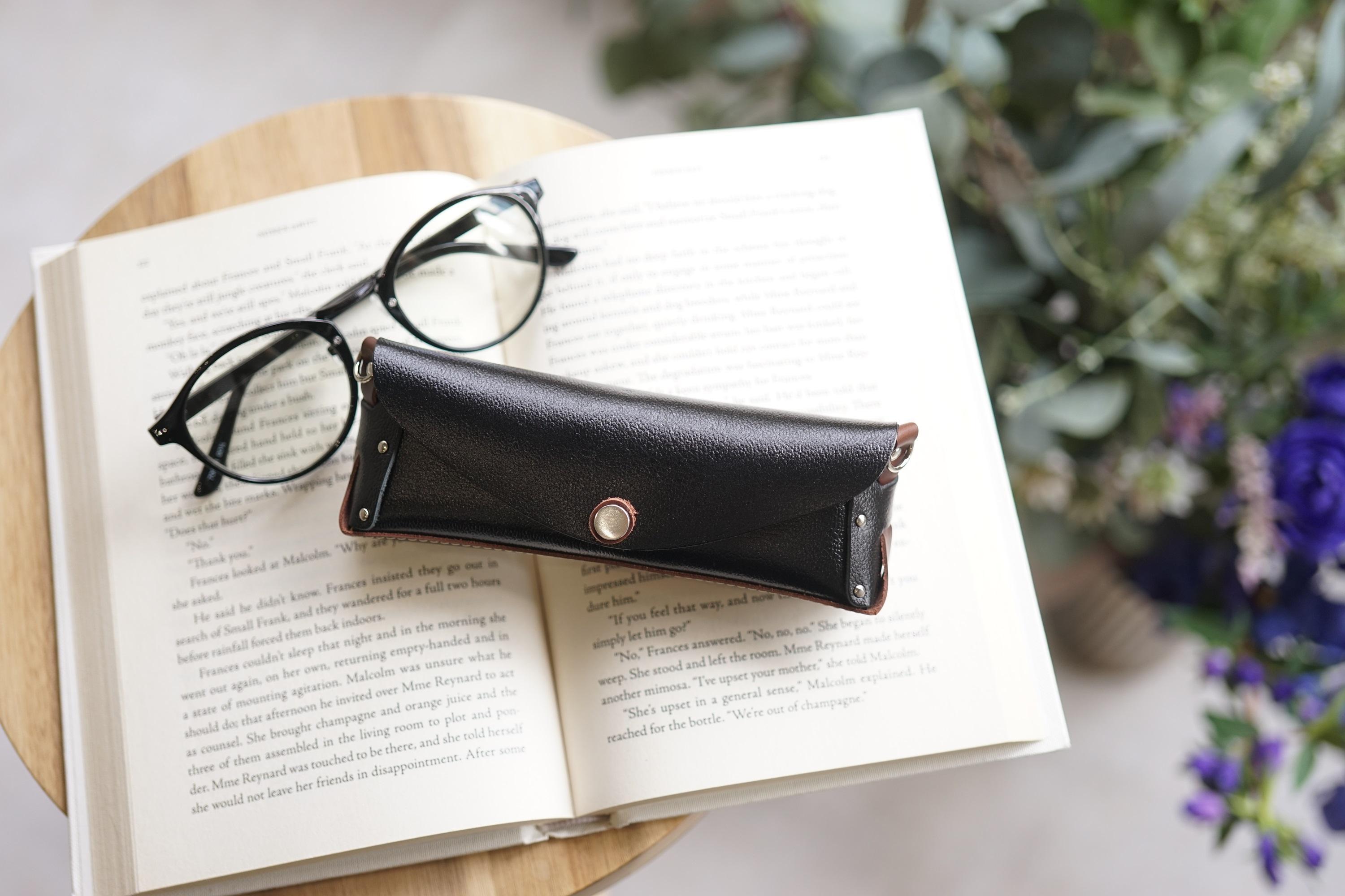 Natuuca.ブランド 本革メガネケース（Senpliceシリーズ）【ブラック】