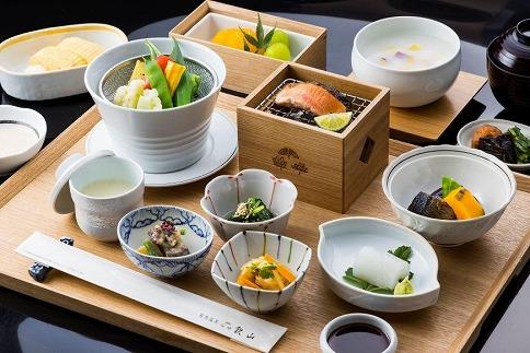 æéŠ¬æž©æ³ã欜山ãã宿æ³åžãå¹³æ¥éå®ãïœïŒåæ§ã»ãæ°åºæºå®¢å®€ãæ±é€šã»éæ³åé²å€©ç¹å¥å®€ã85平米ãã»ïŒæ³ïŒé£ä»ïœ