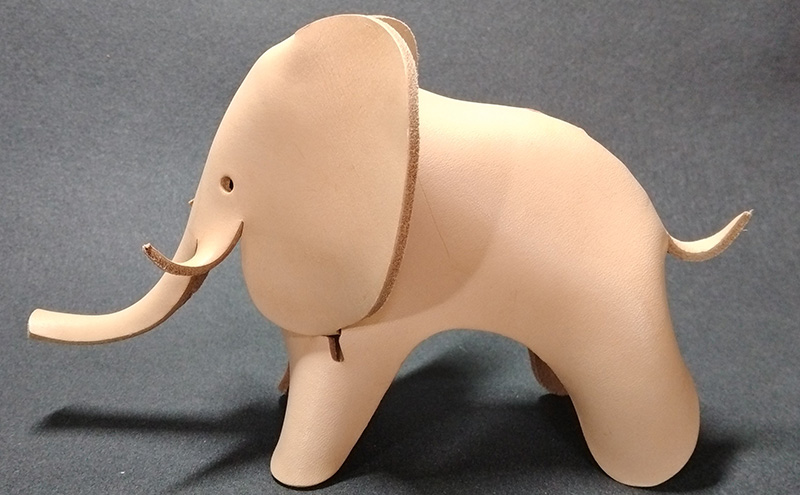 ヌメ革でつくるゾウ オブジェ インテリア 革製品 牛革 ヌメ革 天然素材