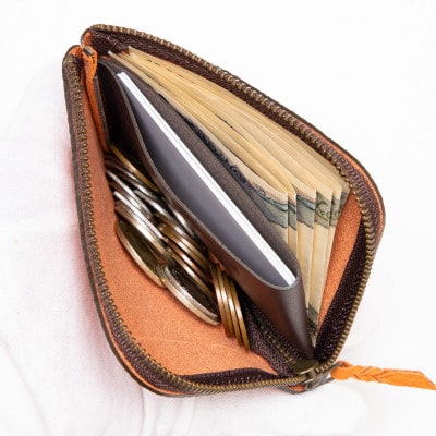 HEDGE　L字ファスナーのコインケース(オレンジ) たつの市産シュリンク型押し牛革【1282849】