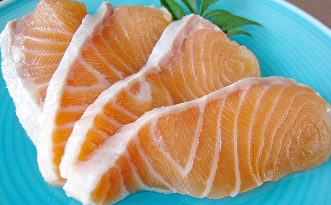 ◆ふわとろ食感◆キングサーモンづくし！『箱寿司×2箱』と『昆布〆100g』 お寿司 鮭 魚貝類 加工食品 さけ サケ 