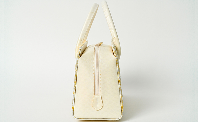 和装バッグ 白×シャンパンゴールド 七宝繋ぎ 西陣織 ファッション