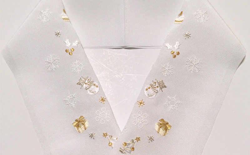 半衿　クリスマス柄　白地に白とゴールド　刺繍　半襟