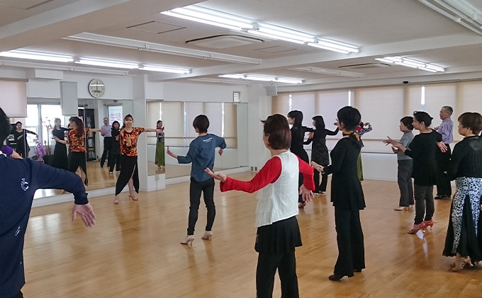 団体レッスンチケット4回分（社交ダンス・ウォーキング） 体験チケット