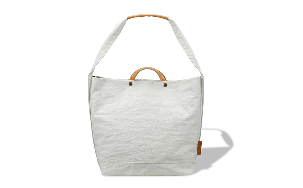 豊岡鞄　２ＷＡＹ　トート　（キナリ）TUTUMU News paper tote　(S2000　24-152）