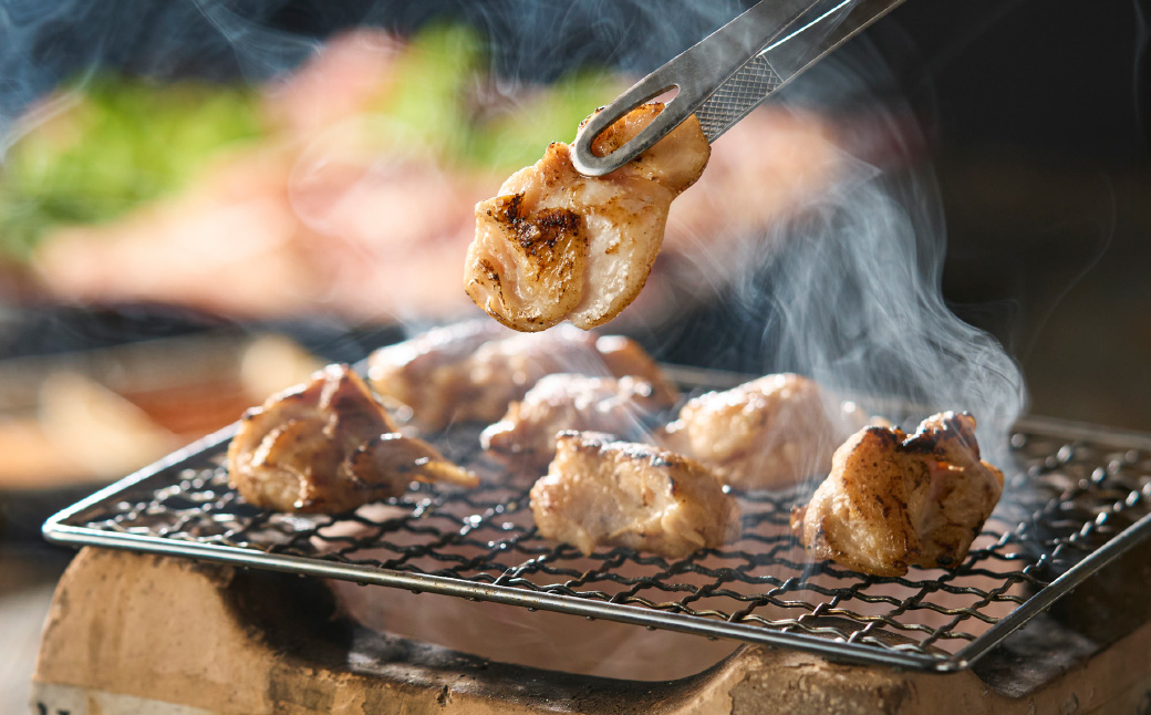 豊岡グルメの銘店 鉄板焼き鳥 権四郎 但馬の味どり 国産鶏肉 もも肉 むね肉 / 小分けパック 真空パック 1.5kg(もも800ｇ・むね700ｇ)