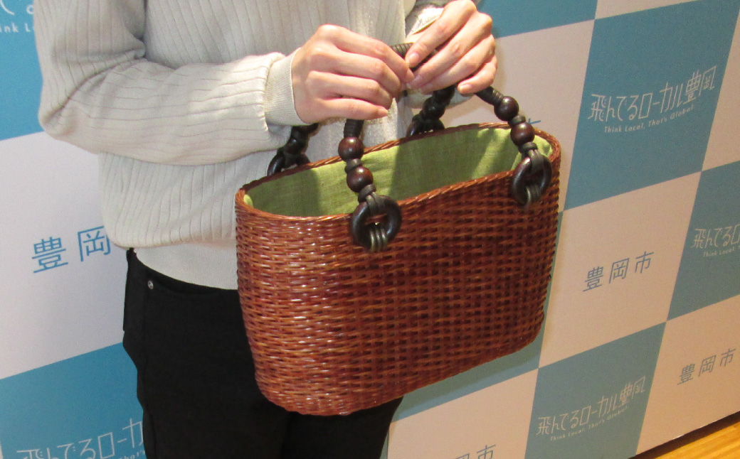 かごバッグ 柳かご（大） / 籠バッグ 豊岡 杞柳細工 伝統工芸士作 伝統工芸品 柳染め かご バッグ カバン 自家栽培 柳 天然素材 高級 おしゃれ 和テイスト 大人 手作り ハンドメイド 日本製 レディース