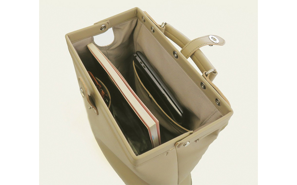 豊岡鞄 KANEDAITO タテ型ダレスリュック 563010 ベージュ / ダレス リュック リュックサック 軽量 高耐久 A4サイズ対応 シンプル デザイン メンズ レディース バッグ カバン かばん 鞄 服部