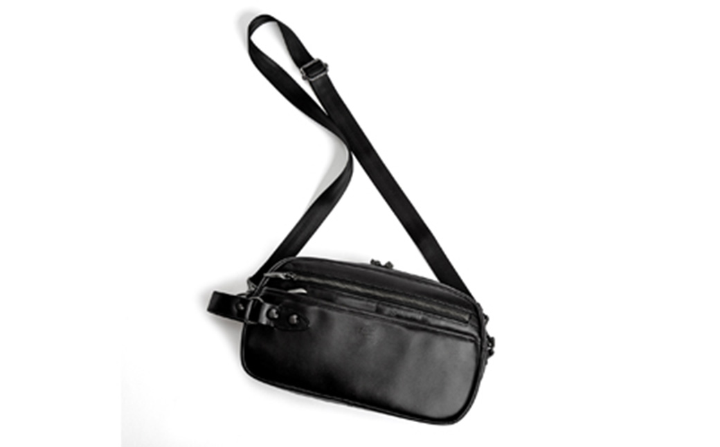 Tajima Cowhide 2Wayポーチ / ポーチ 大きめサイズ 2WAY 肩掛け 手持ち ブラック グリーン 牛革 軽量 経年変化 但馬牛 タジマカウハイド かばん カバン バッグ 鞄