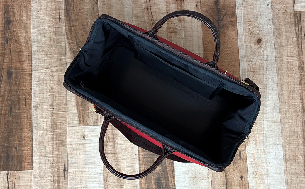 とにかく軽い！ダレスボストンS / レッド / ボストンバッグ ダレスバック 約540g 大容量 合皮 お手入れ簡単 1泊程度 旅行 出張 ジム通い かばんこみせ さくら咲くら