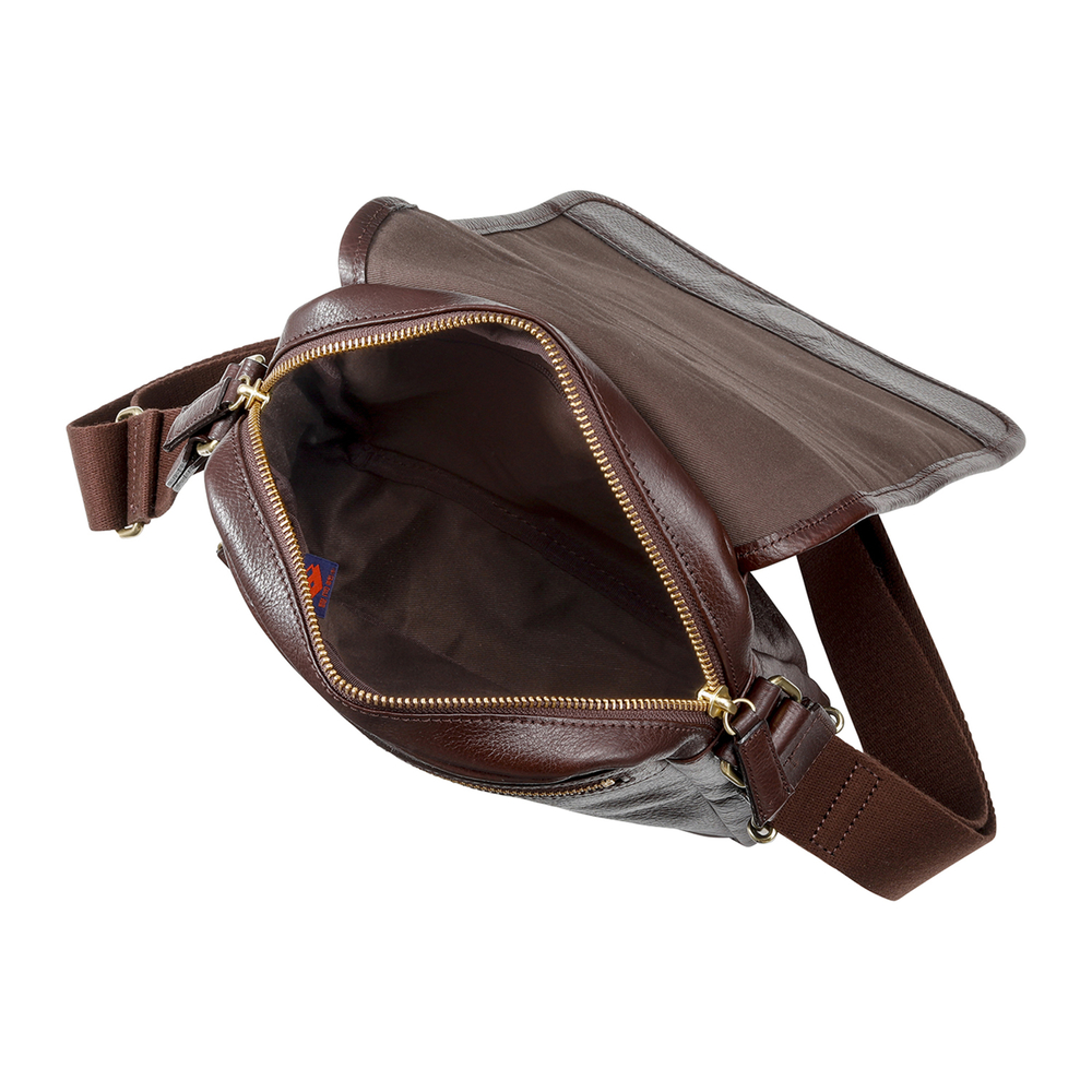 豊岡鞄　皮革縦型フラップSD（チョコ）