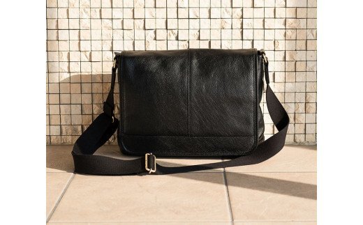 豊岡鞄　皮革横型フラップSD（ブラック）
