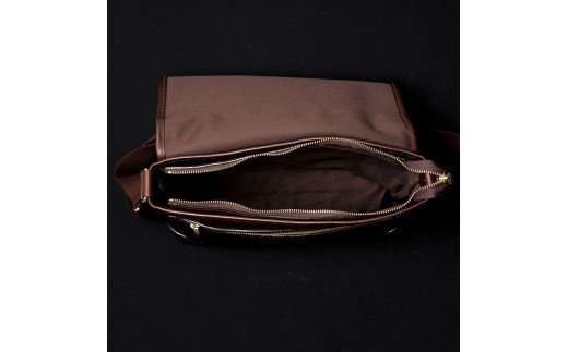 豊岡鞄　皮革横型フラップSD（チョコ）