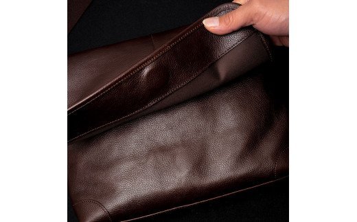 豊岡鞄　皮革横型フラップSD（チョコ）