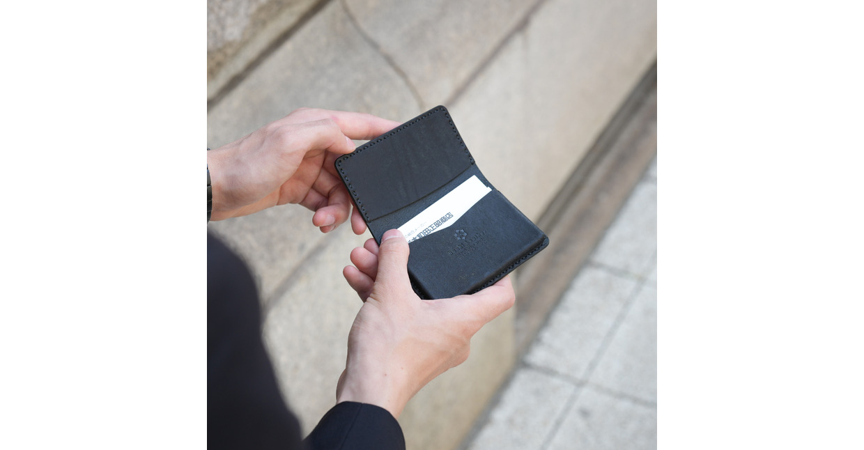 豊岡財布 haaki Leather カードケース HLC500 ネロ /  カード入れ 名刺入れ 革 革小物 牛皮革 メンズ レディース プエブロレザー 手縫いのステッチ ハンドメイド シンプル デザイン 無地 KOMOREBI 木和田正昭商店