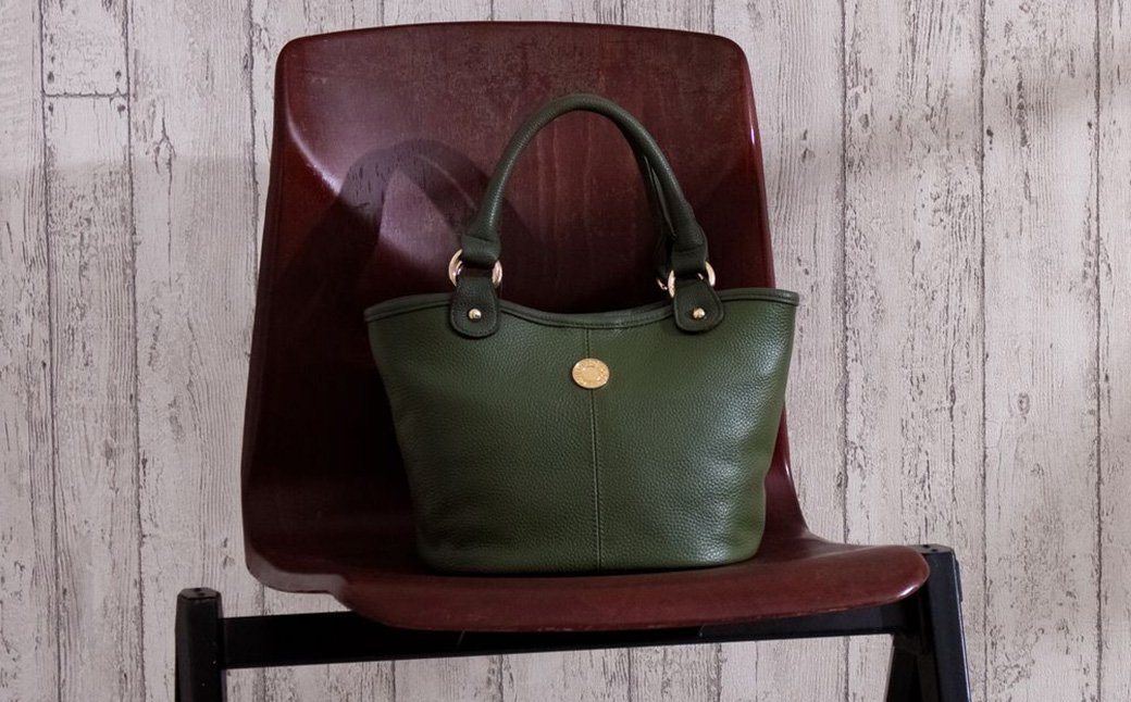 è±å²¡å·¥æ¿ çé© ææãïŒ4259ïŒãªãªãŒã / ãã ããŒãããã° ææãããã° ã³ãã³ãšãã ãã±ãå åºé² ãã°ããã¯ä»ã æããã ã·ã¥ãªã³ã¯çé© ã¡ã³ãº ã¬ãã£ãŒã¹ ãã°ã ã«ãã³ ããã° é åœç£ æ¥æ¬è£œ å°ç°æž
æ ªåŒäŒç€Ÿ