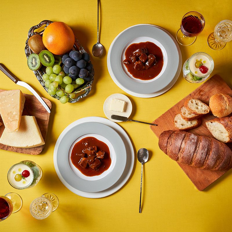 肉屋が育てる神戸牛高級カレー缶セット【2401I00101】