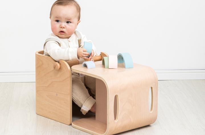 HOPPL（ホップル）　コロコロベビーチェア（ホワイト）　チェアクッション（グリーン）付き