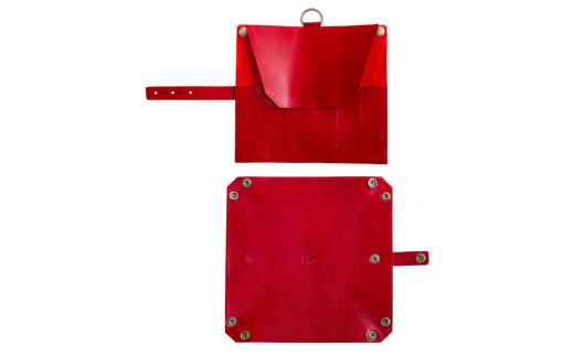 キャンプギア ケース（レッド）・小型のこぎり（パープル）