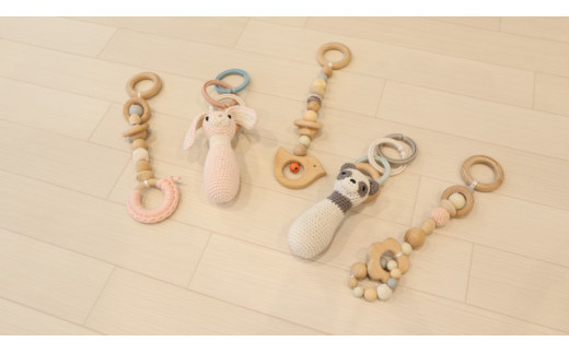 HOPPL（ホップル） amimals ベビージムセット ホワイト／ラトル
